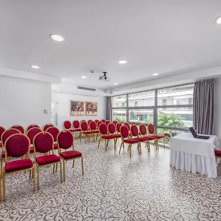 Hotel Habitat 3*