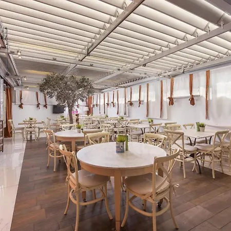 Habitat Hotel