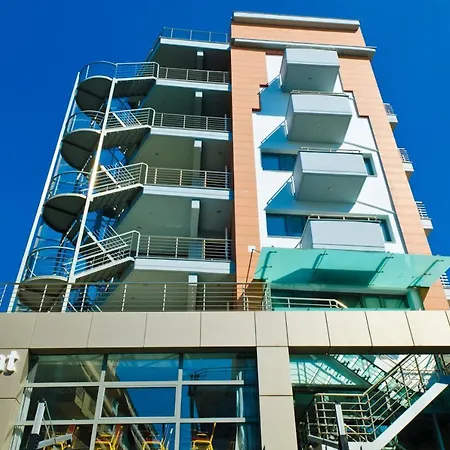 Hotel Habitat 3*
