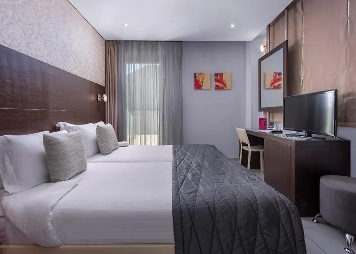 Habitat Hotel 3*